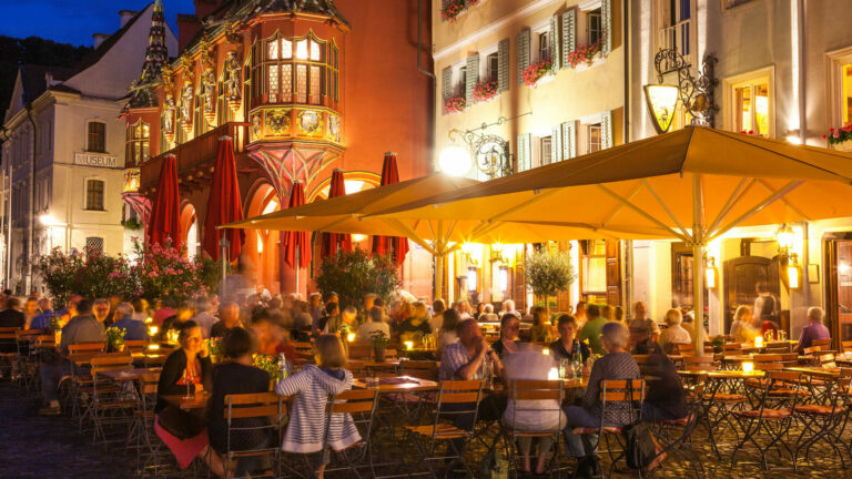 Munsterplatz en Friburgo. /CLEMENS EMMLER / TURISMO DE FRIBURGO